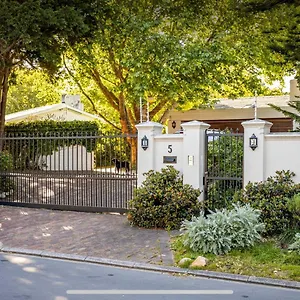  Guest house Guest - Leafy Constantia